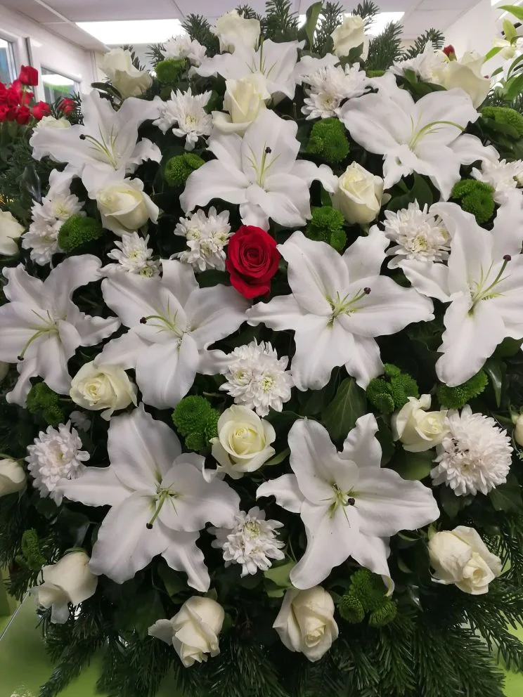 Liliom álló koszorú (AKO-17)